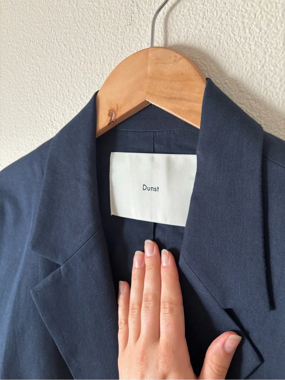 Dunst tailored dark